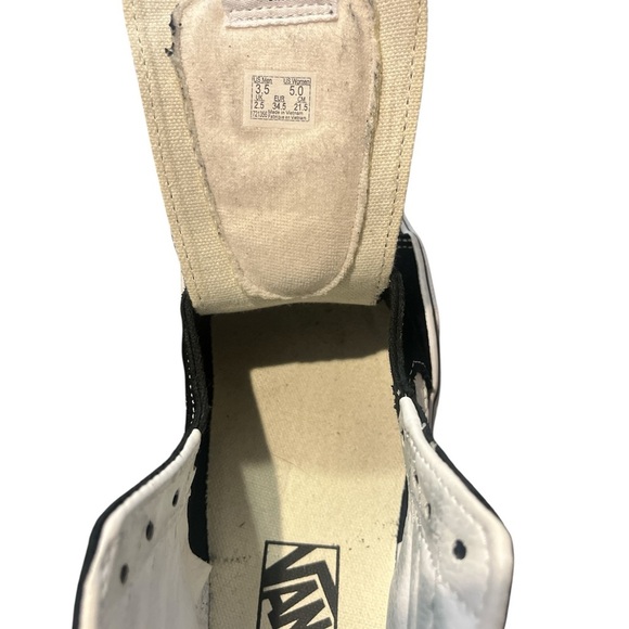 Vans Kids Shoes - Black and White - Picture 2 of 8